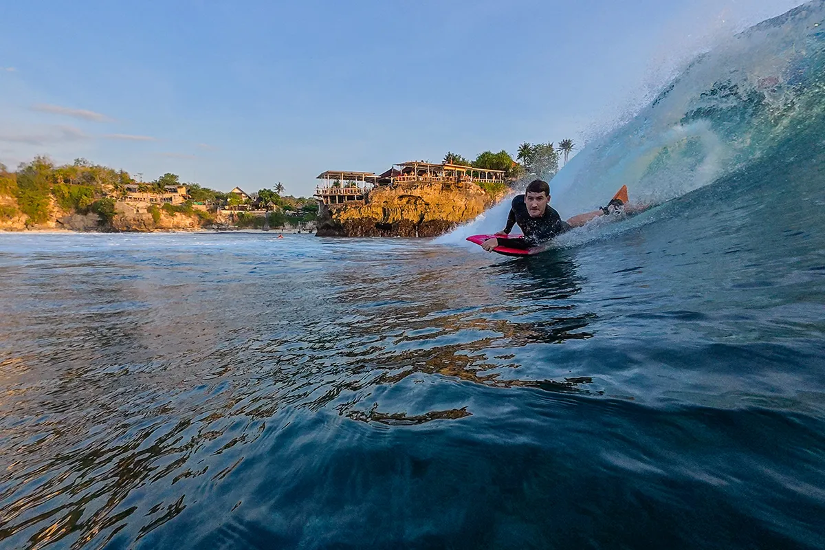 Drop Knee Vs Prone Bodyboarding