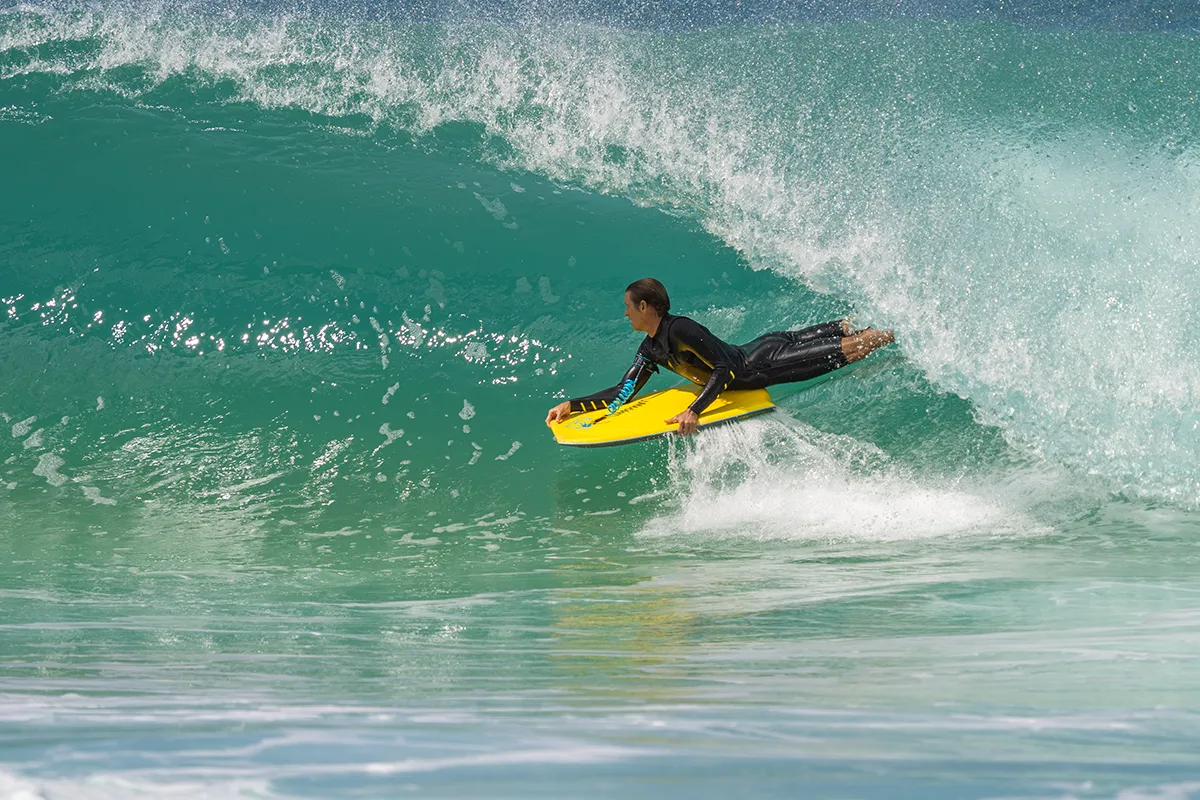 Drop Knee Vs Prone Bodyboarding