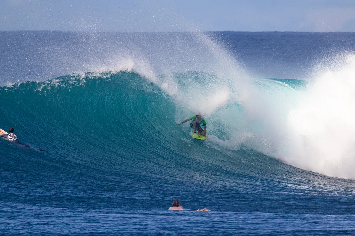 Drop Knee Vs Prone Bodyboarding