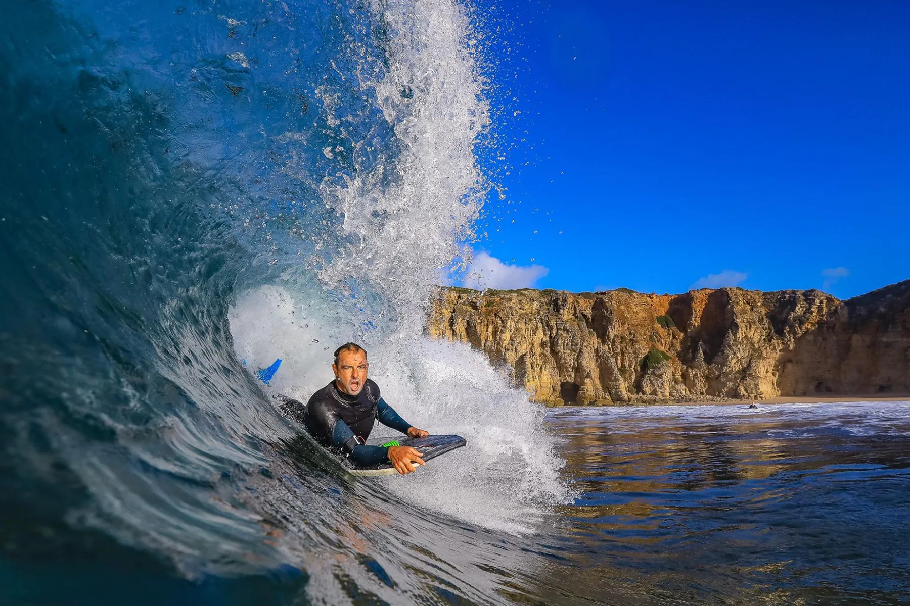 Portugal Surfing Guide